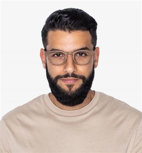 oval shape face men glasses.